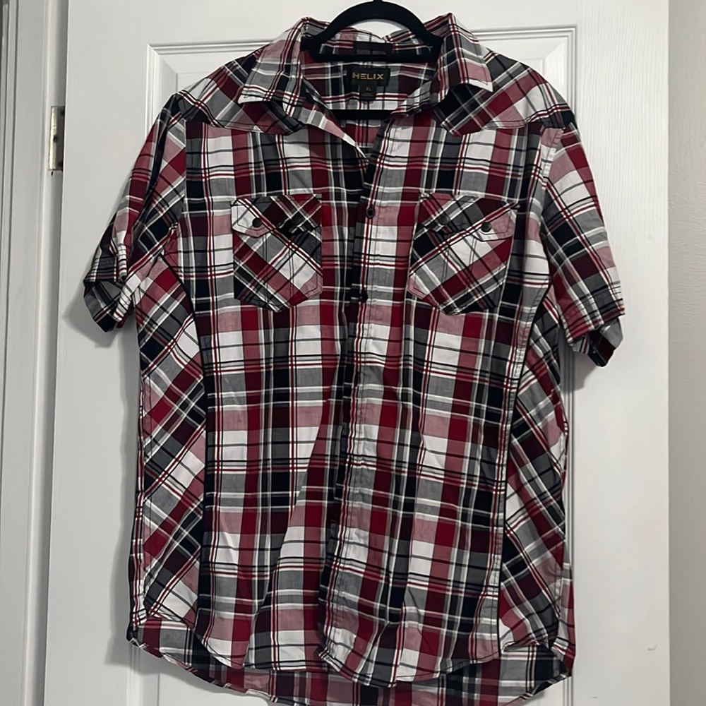 Helix Plaid Casual Button Down XL